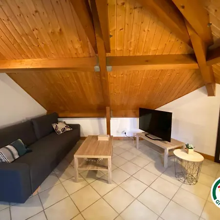 Salles-curan, 2 Pieces, 6 Personnes - Fr-1-601-363 Appartement Salles-Curan