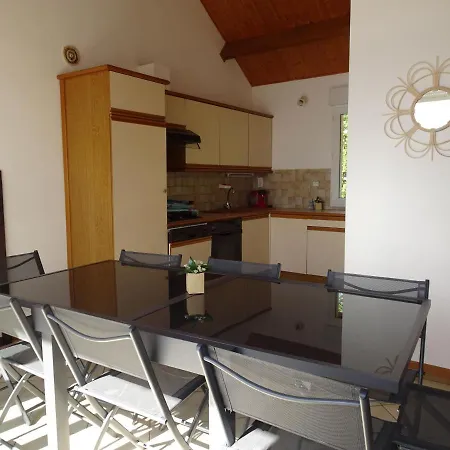 Appartement Salles-curan, 2 Pieces, 6 Personnes - Fr-1-601-363
