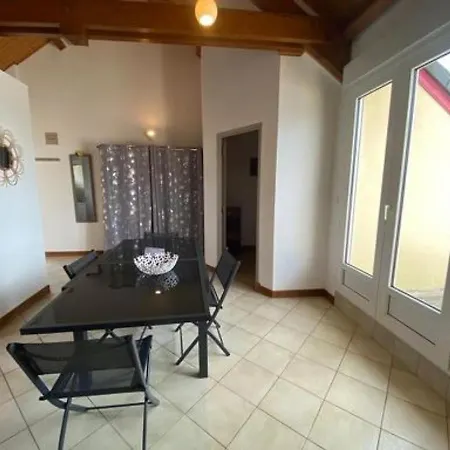 Salles-curan, 2 Pieces, 6 Personnes - Fr-1-601-363 Appartement *